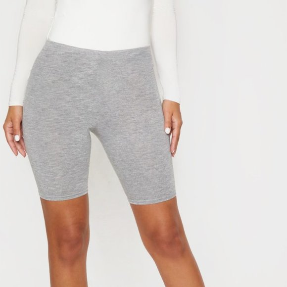 PRETTYLITTLETHING Grey Bike Shorts - Picture 3 of 4